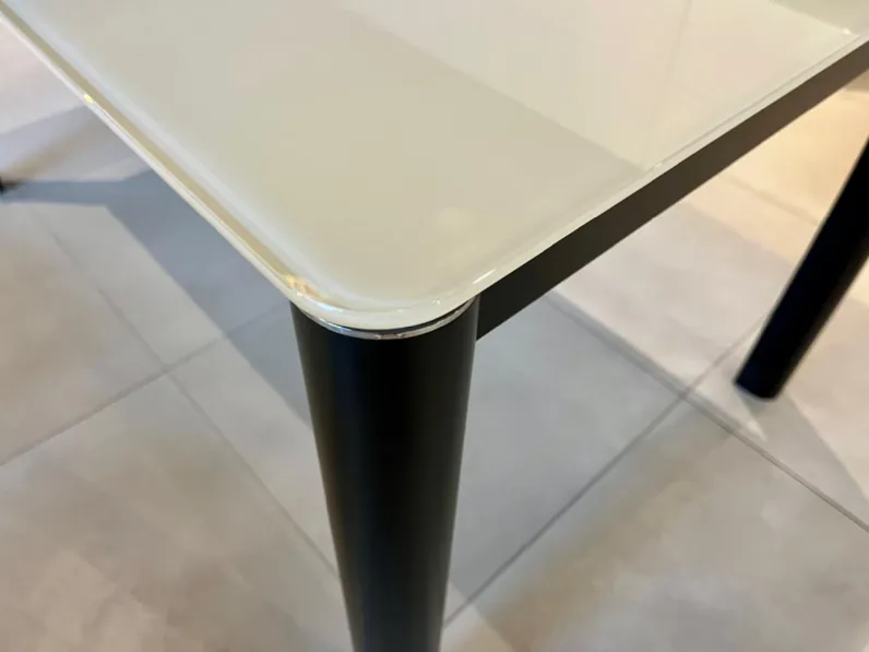 Tavolo Scarabeo Scavolini in OFFERTA OUTLET -50%