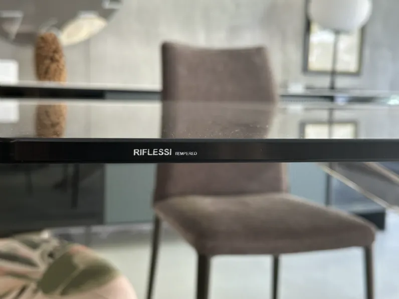 Tavolo fisso Shangai limited edition di Riflessi a prezzo riservato 