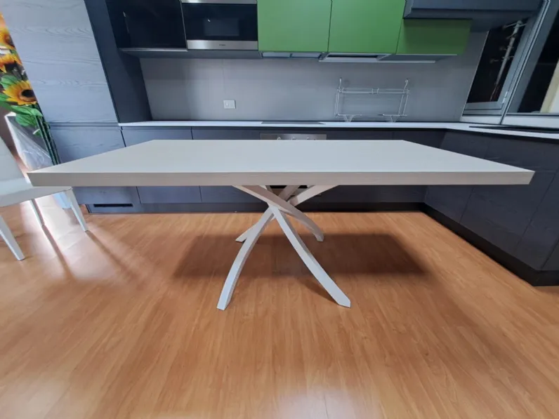 Tavolo T6883 Giessegi a prezzo ribassato