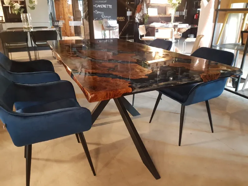 Tavolo artigianale a prezzo scontato