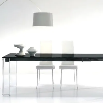 Tavolo in vetro rettangolare Tavolo layer allungabile nero piano in cristallo nero Bonaldo in offerta outlet