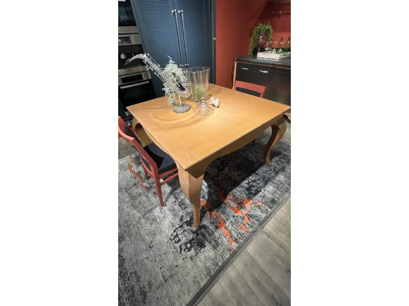Tavolo quadrato  Dialma brown in legno Fisso scontato 50%