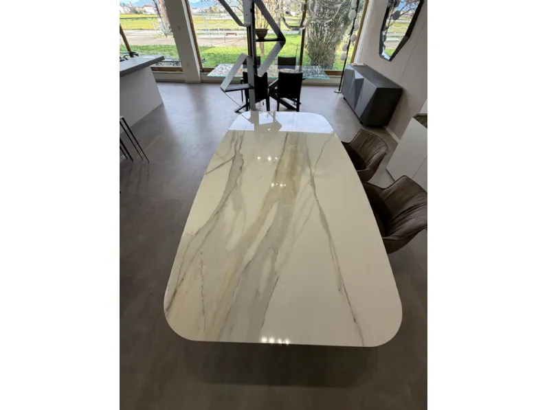 Tavolo in ceramica sagomato Tavolo skorpio keramik Cattelan italia a prezzo ribassato