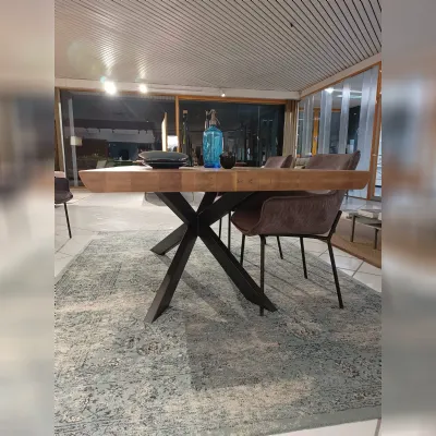 Tavolo in offerta outlet modello Tavolo star  di Devina nais 