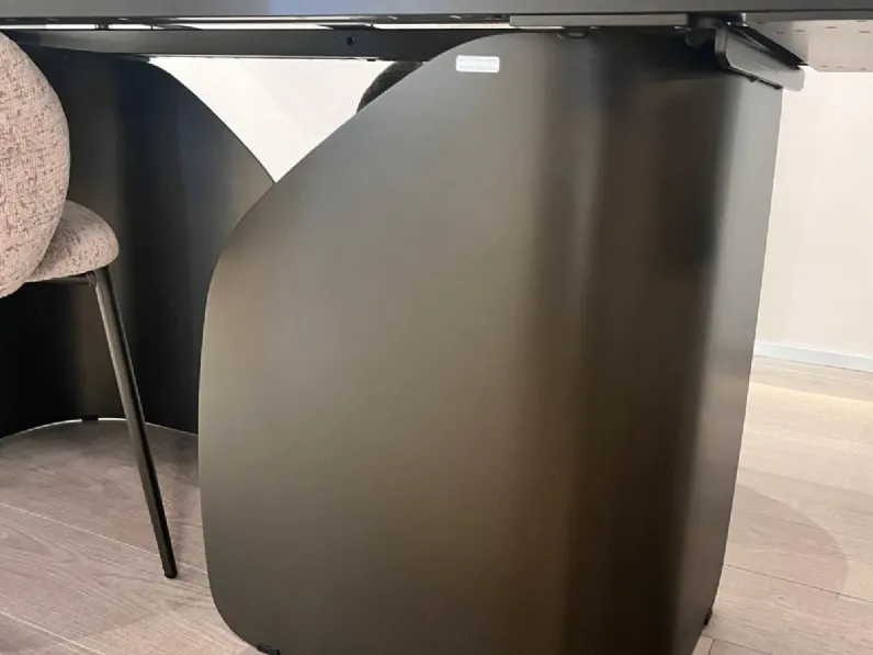 Tavolo sagomato Tavolo twins calligaris di Calligaris a prezzo riservato 