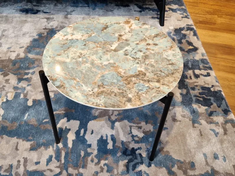 Prezzi ribassati per il tavolino design Caillou di Liu jo living