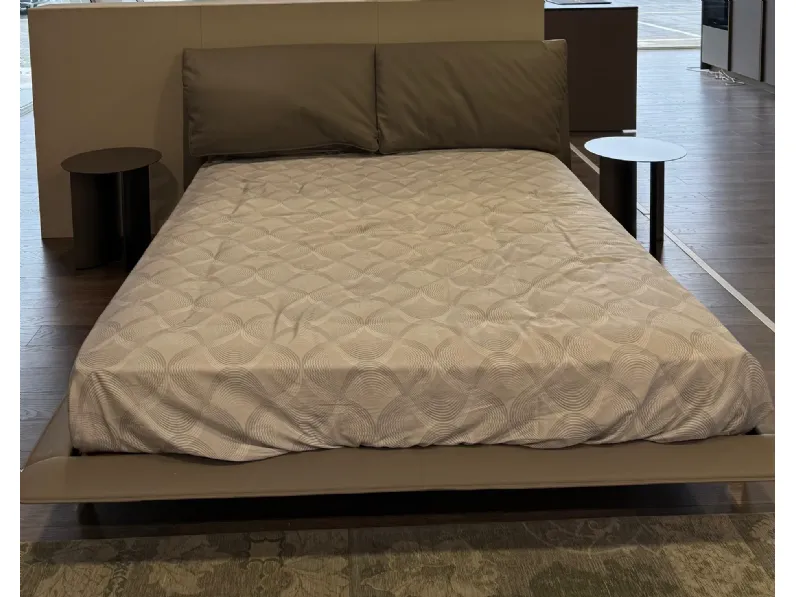Tavolino Pierre del marchio Flou con forte sconto - 30%