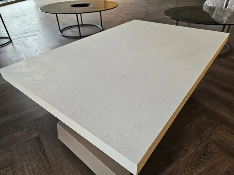 Tavolino design Tavolino rumba di Ozzio a prezzo scontato