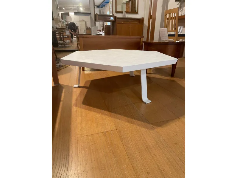 Prezzi ribassati per il tavolino design Sweet 46 di Gervasoni