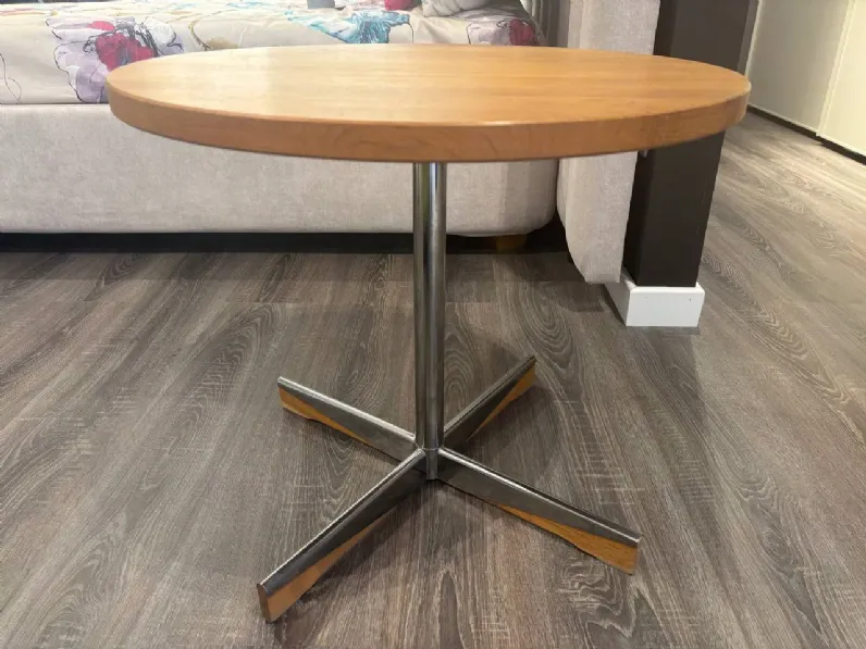 Tavolino in legno della firma Collezione esclusiva in offerta - 60%