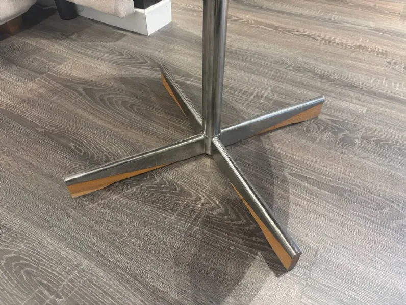 Tavolino in legno della firma Collezione esclusiva in offerta - 60%