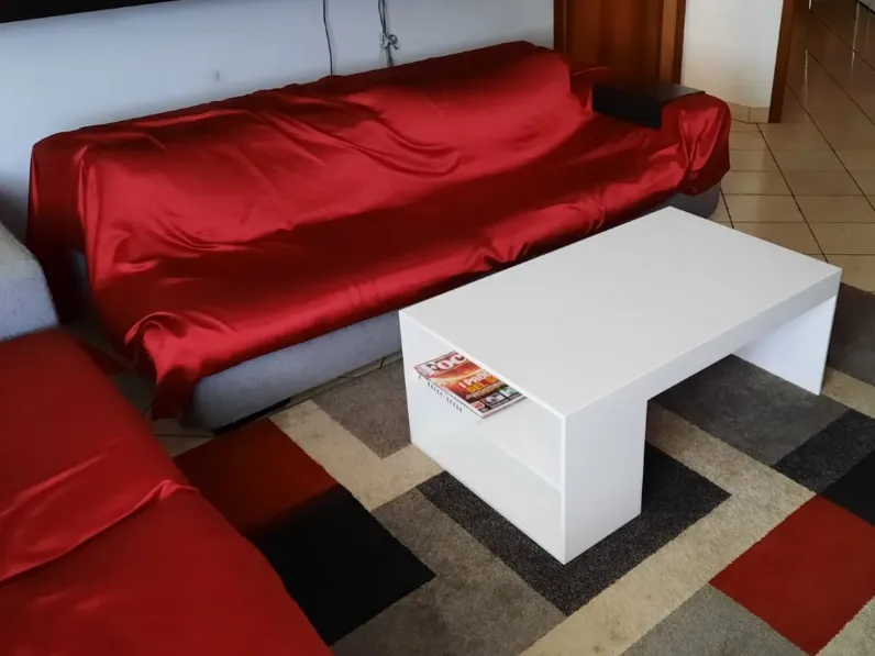 Tavolino Papp del brand Mya design a prezzi convenienti - 30%