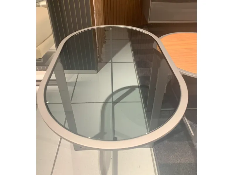 Tavolino design Rialto di Rimadesio a prezzo ribassato