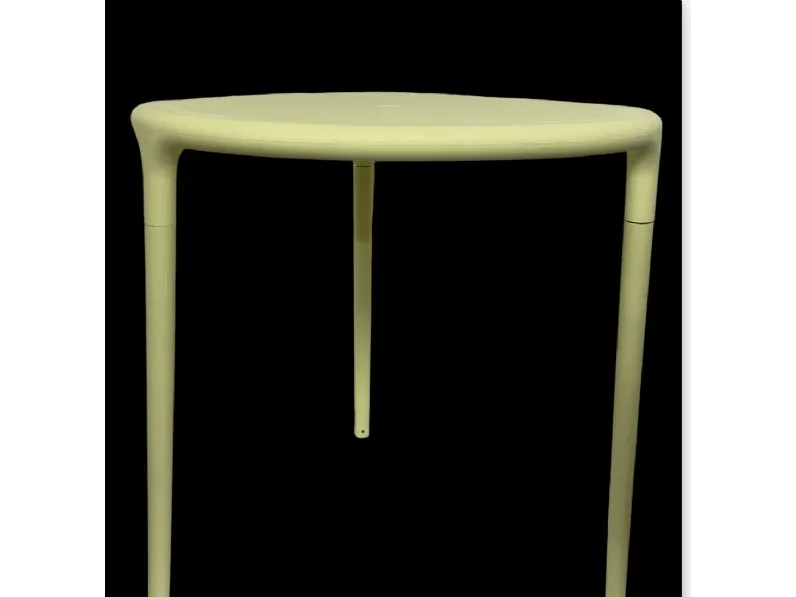 Tavolino air table triangolare magis della firma Magis a prezzi convenienti - 70%