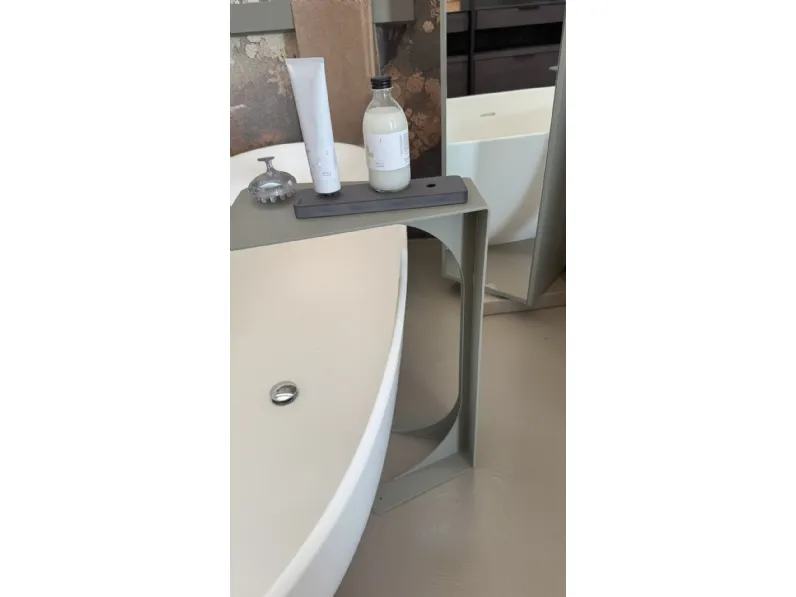 Vasca da bagno modello Mini ray Edone in Corian SCONTATA