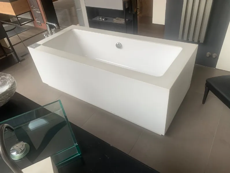 Vasca da bagno in Corian modello Vasca freestanding style sistem rivestita in corian 180x80 cm Artigianale a prezzo scontato