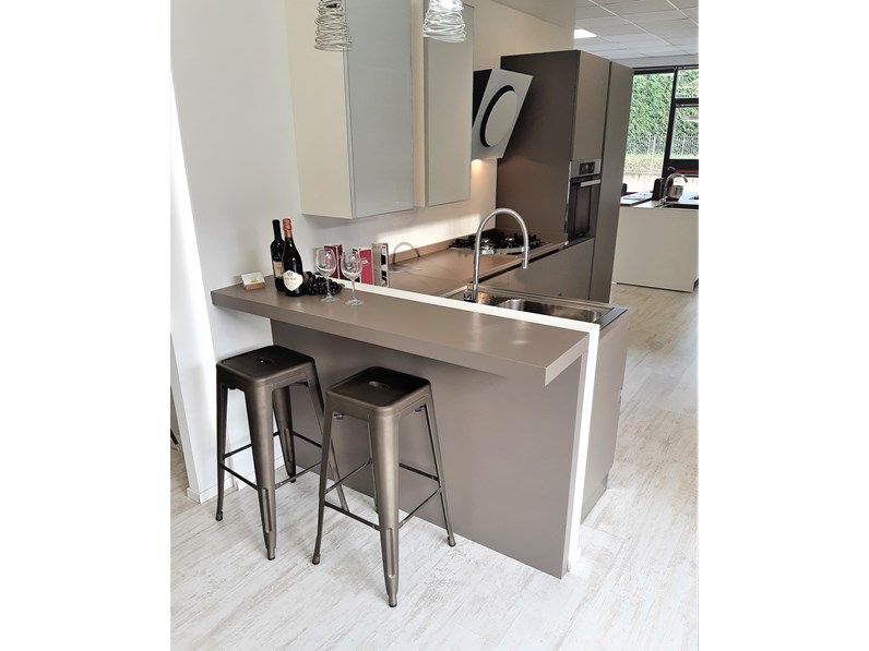 Cucina Zecchinon Design Con Penisola Grigio In Legno System K